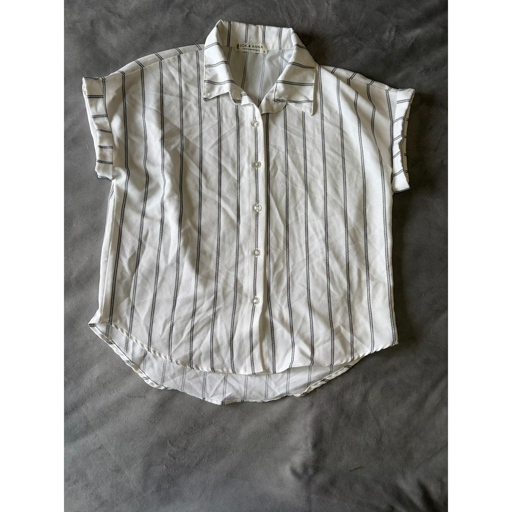 Jon & Anna Contemporary Striped Button Down Shirt White Black Short Sleeve Small